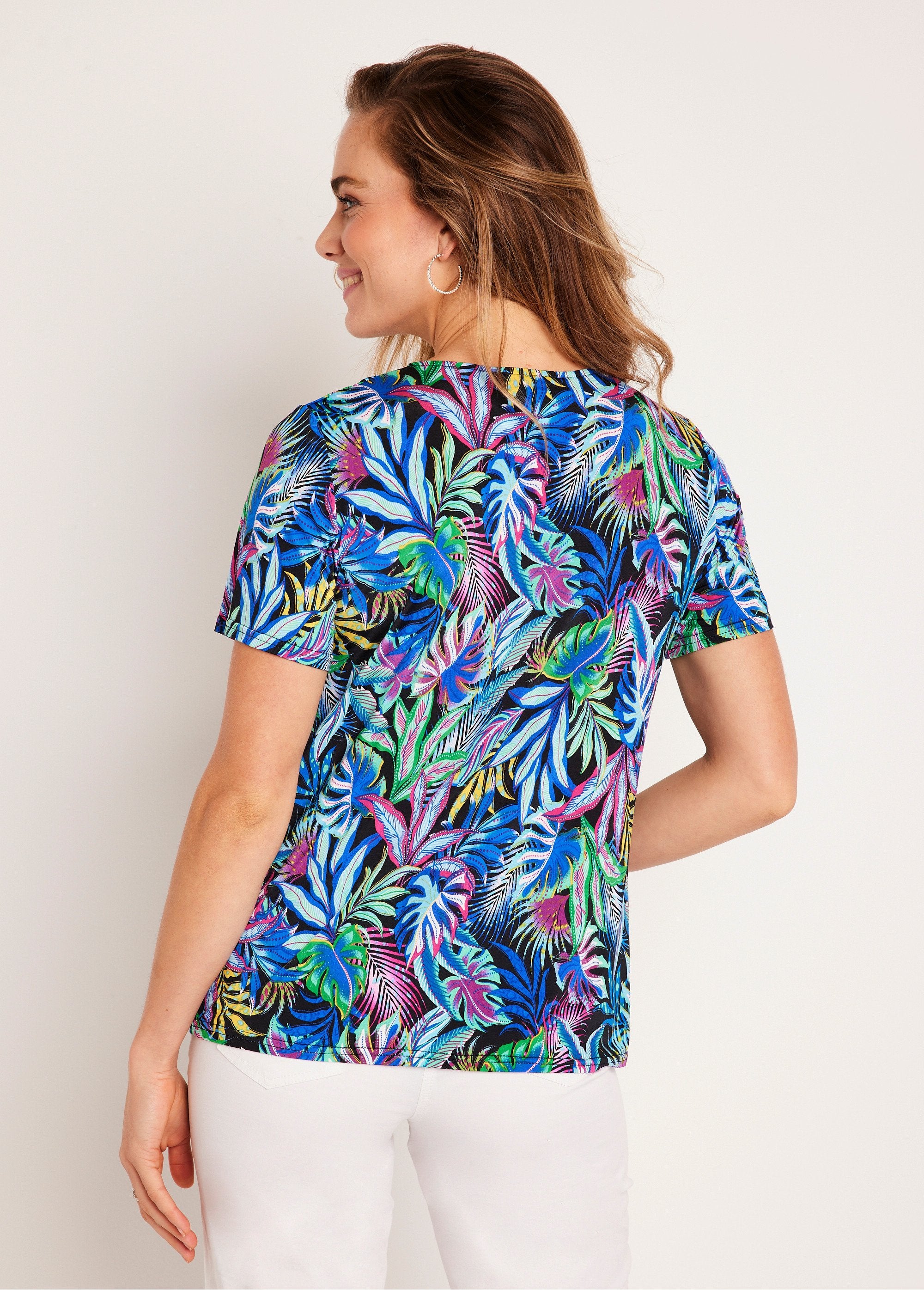 Plain_or_printed_short-sleeved_T-shirt_Blue_print_DO1_slim