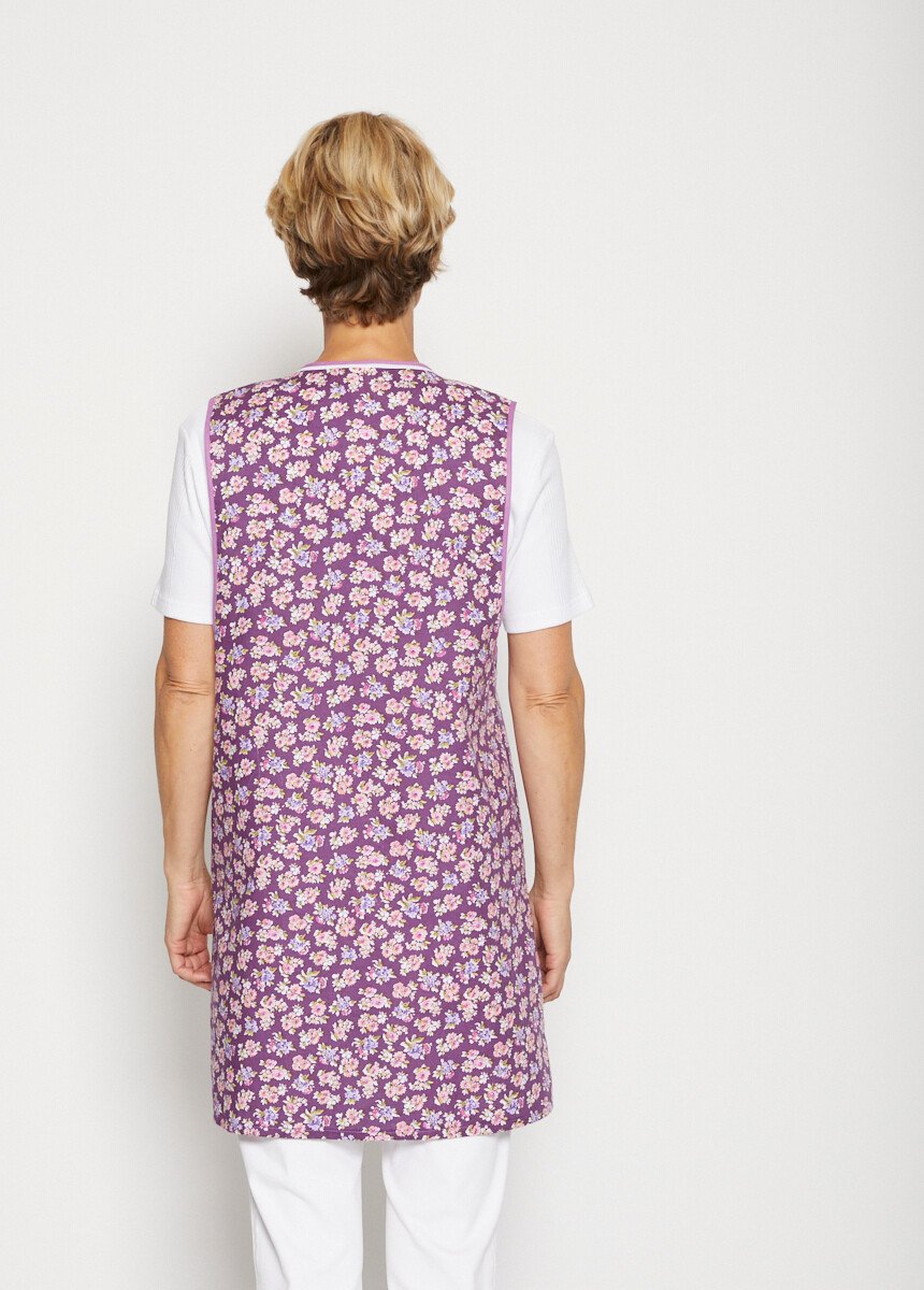 Short_printed_apron_with_wide_armholes_Parma_background_DO1_slim