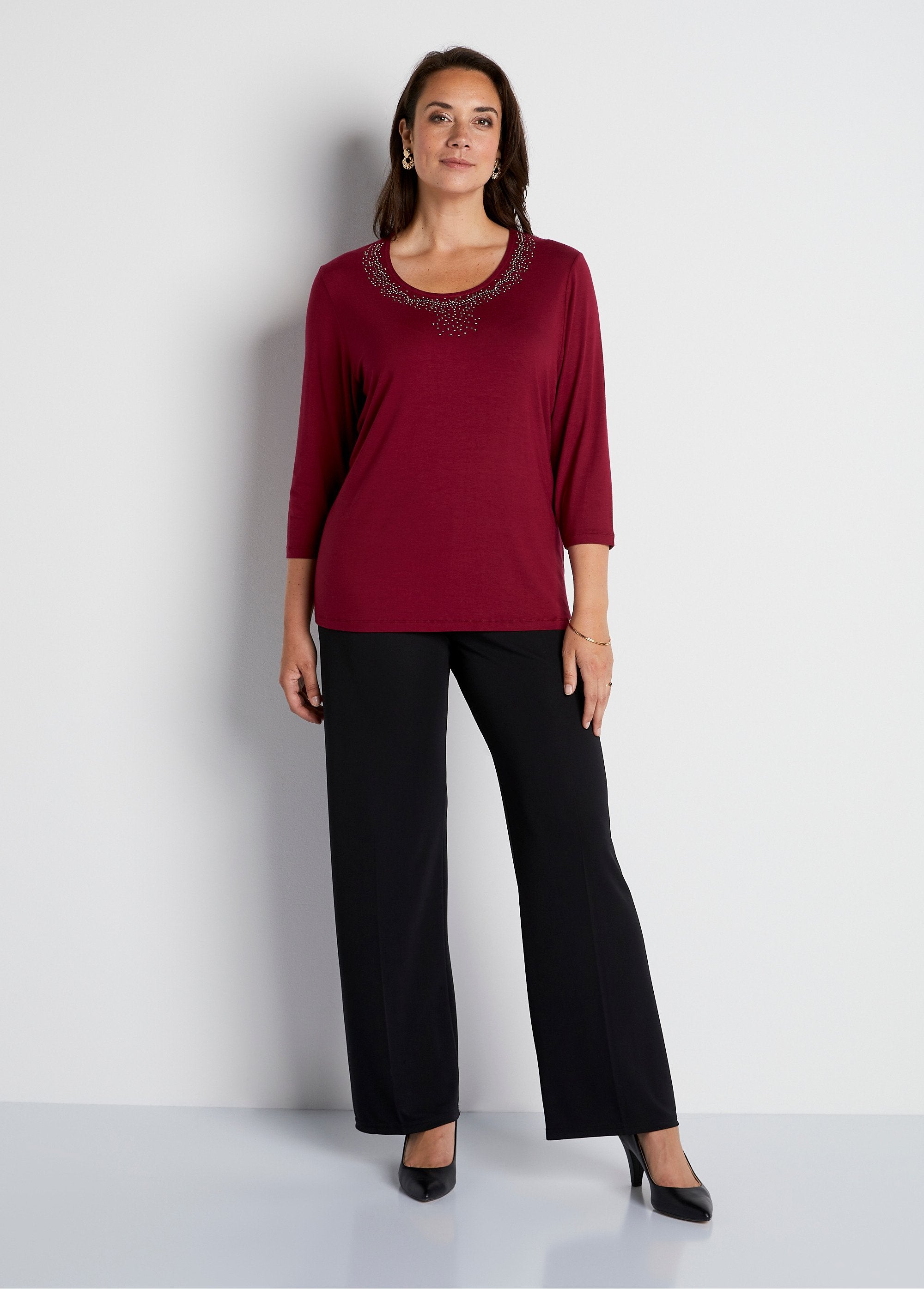 Flowing_t-shirt_with_rhinestones_3/4_sleeves_Bordeaux_SF1_curvy