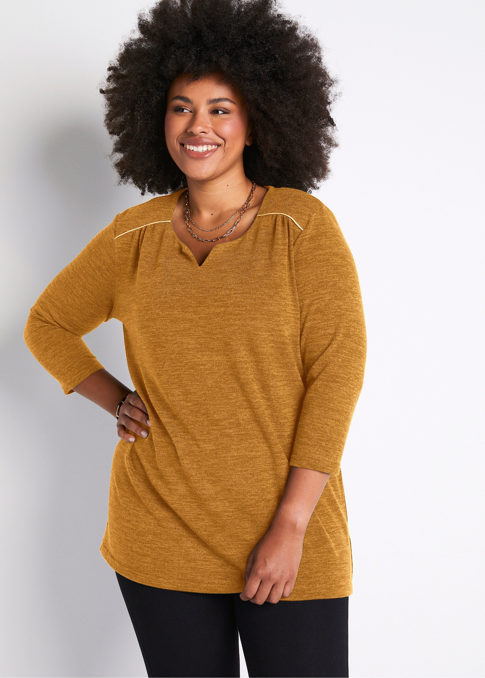 Long_flared_t-shirt_with_3/4_sleeves_and_round_neck_Plain_honey_FA1_curvy