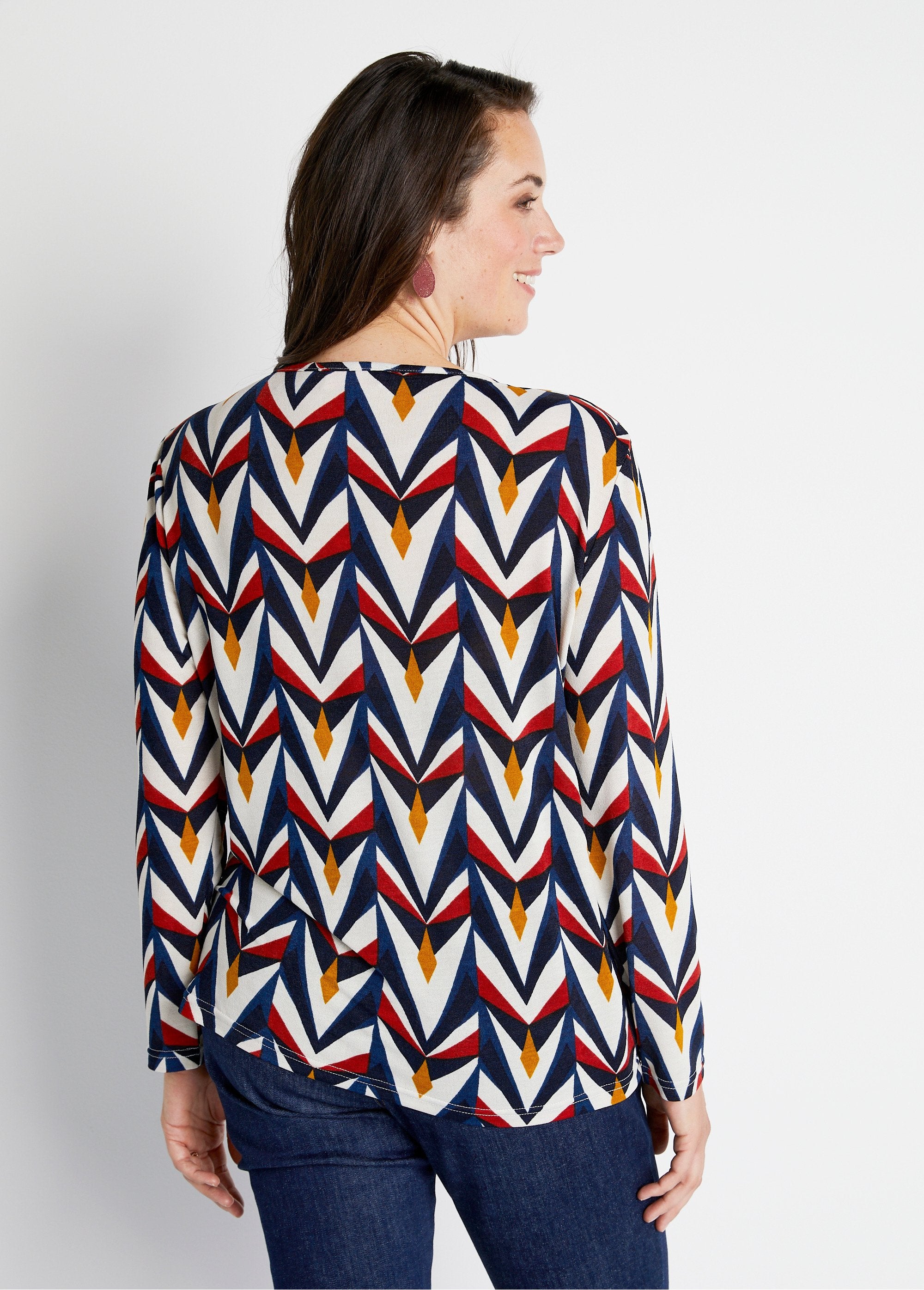 Printed_straight_long-sleeved_T-shirt_Ecru_and_navy_DO1_curvy