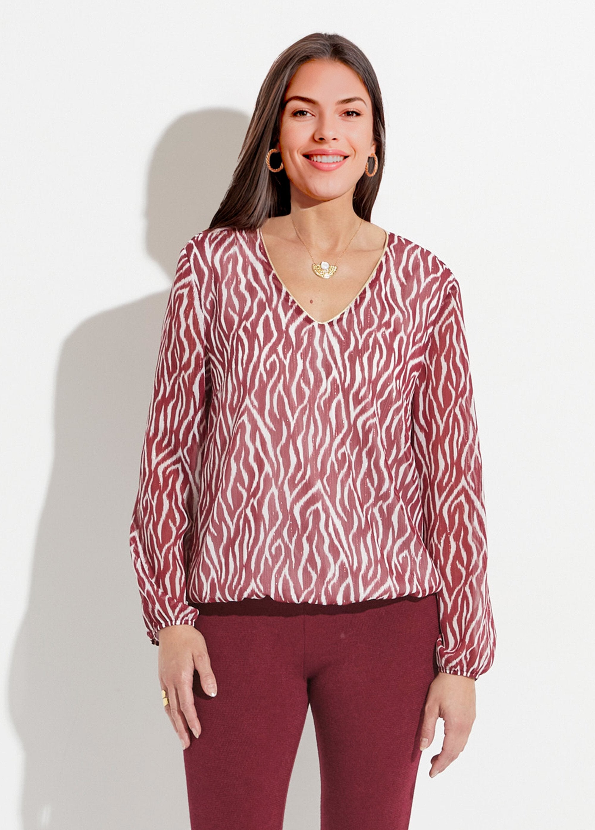 V-neck_tunic_with_printed_voile_lining_Burgundy_print_FA1_slim