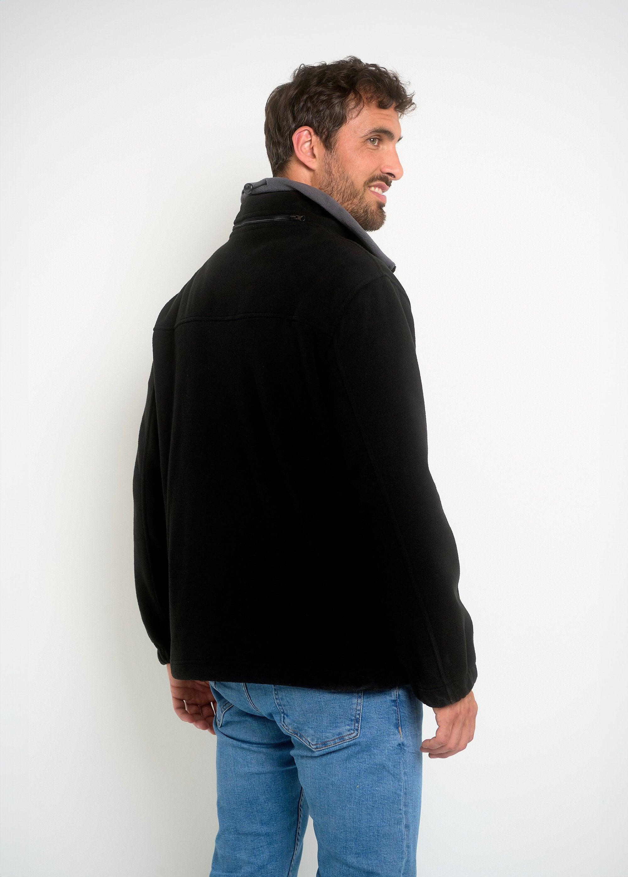 Fleece_jacket_with_retractable_hood_Black_DO1_slim